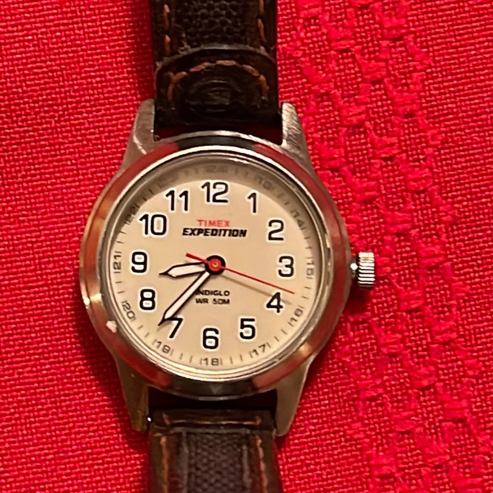 vintage-timex-expedition-indiglo-watch-gem